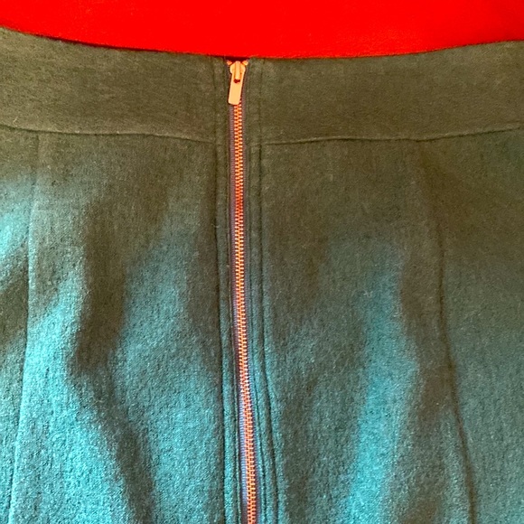 BR WOOL/Rayon green skirt - Picture 6 of 6